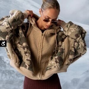 Womens Oversized Small Sherpa Jackets Zip Up Camo